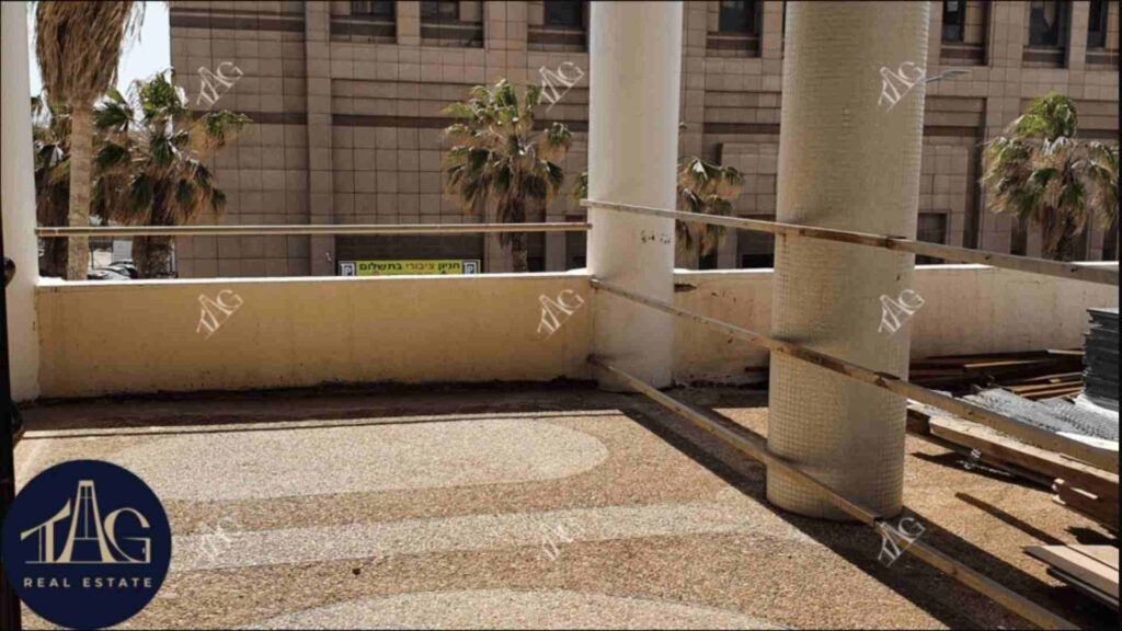 מגדל טרייד טאואר TRADE TOWER